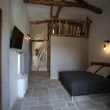 De La Coste Couette-café Saint-Sauveur-de-Cruzière